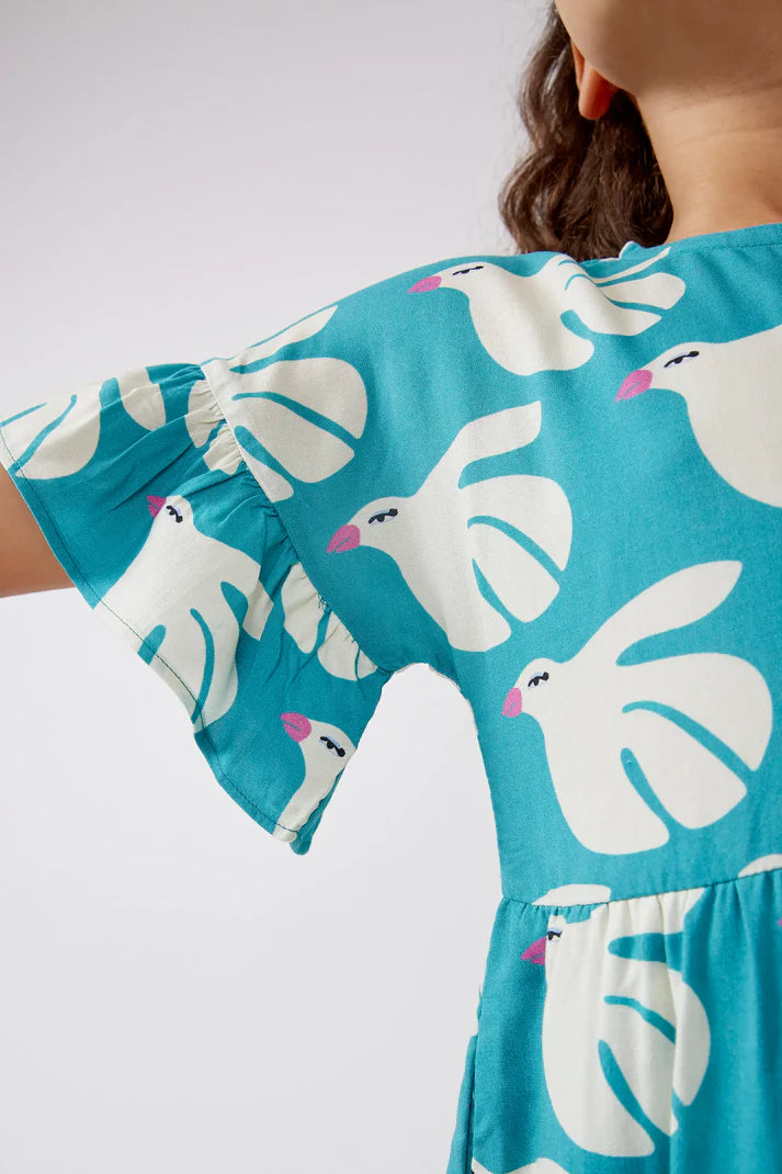 OUTLET - Vestido corto de niña en rayón LENZING™ ECOVERO™ estampado Dove - 41418