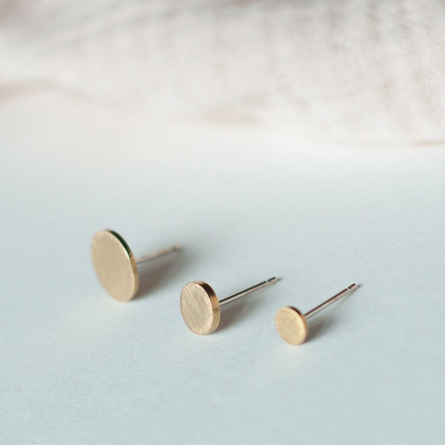 Brass Dot Studs - 6 mm