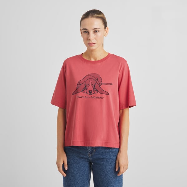 T-shirt Vadstena  Paws for moments Holly red berry